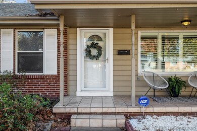 Great Covered Front Porch