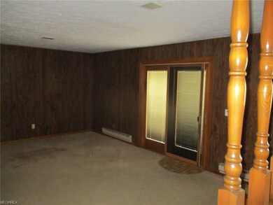 419 Buckeye Dr, Sheffield Lake, OH 44054 - photo 6