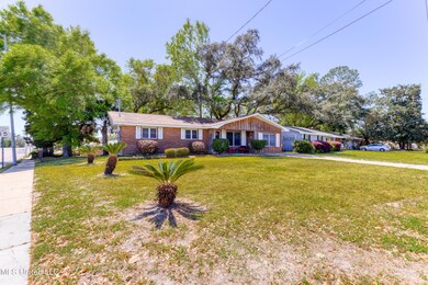 2301ArborDr-3