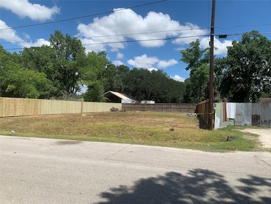 950 Ellington St, Houston, TX 77088 - photo 4