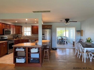 83 Forest Ave, Albany, NY 12208 - photo 4