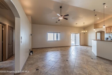 704 Jordan St, Farmington, NM 87401 - photo 5