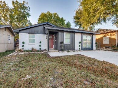 2117 Beaumont St, Grand Prairie, TX 75051 - photo 2