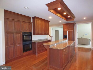 621 N Walnut Rd, Kennett Square, PA 19348 - photo 7