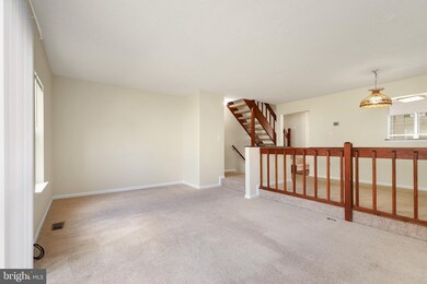 735 Saint Michaels Dr, Bowie, MD 20721 - photo 5
