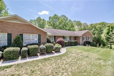 2606 Fines Creek Dr, Statesville, NC 28625 - photo 5