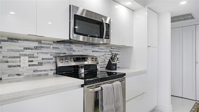 Avant Garde Condominiums unit 1510W, Hallandale Beach, FL 33009 - photo 5