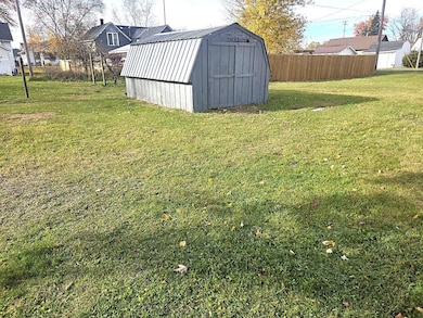 322 S Hemlock Rd, Hemlock, MI 48626 - photo 4