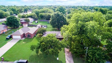 1406 Franklin St, Weatherford, TX 76086 - photo 2