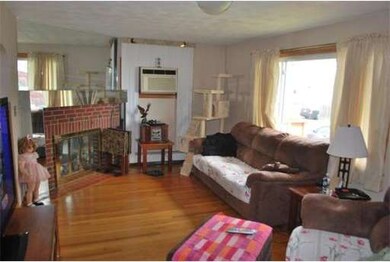 45 Prentiss St, Malden, MA 02148 - photo 4