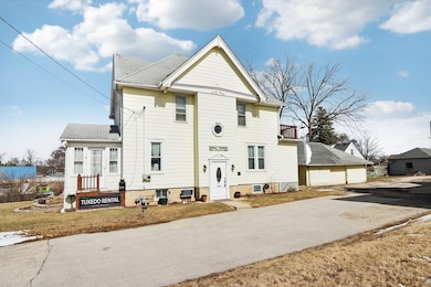 3-web-or-mls-N90W17032 Appleton Ave-003
