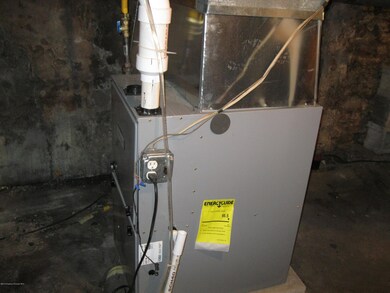 10 Defoe St, Pittston, PA 18640 - photo 7