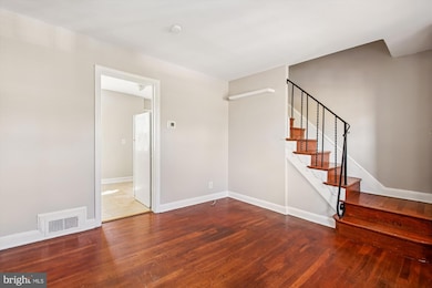 213 Buchanan St, Alexandria, VA 22314 - photo 4