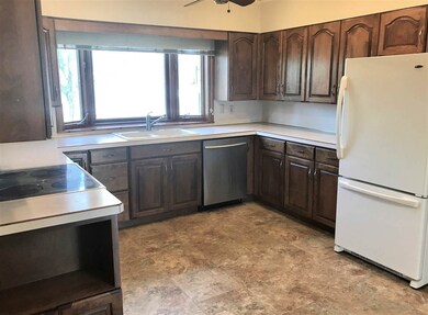 3924 Rownd St, Cedar Falls, IA 50613 - photo 6