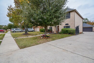 11610 Pemford Dr, Tomball, TX 77377 - photo 3