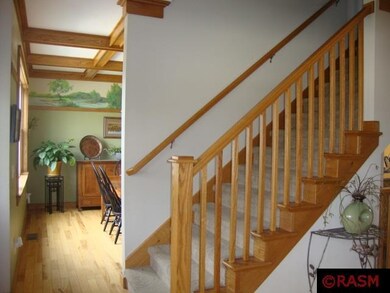 437 Woodhaven Ln, Mankato, MN 56001 - photo 2