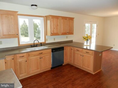 279 Schappell Rd, Hamburg, PA 19526 - photo 5