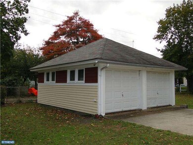 208 Thomson Ave, Paulsboro, NJ 08066 - photo 3