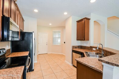 3735 Creswick Cir unit G, Orange Park, FL 32065 - photo 5