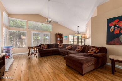 familyroom3