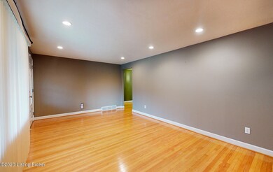 6606-Sky-Blue-Ave-20201211-006