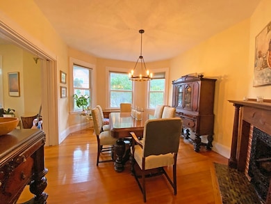 37 Parsons St unit 1, West Newton, MA 02465 - photo 3