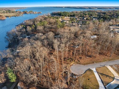 908 Bridgewater Dr, Florence, AL 35634 - photo 6