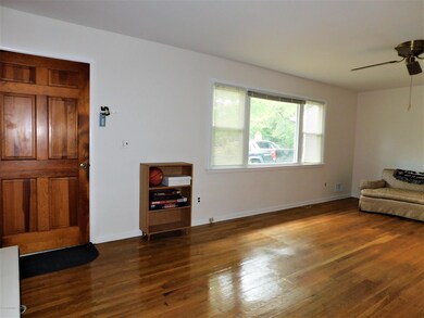 Living Room (2)