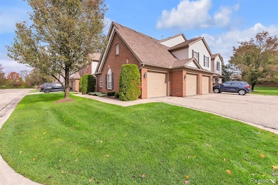 20654 Dunham Rd unit 24, Clinton Township, MI 48038 - photo 3