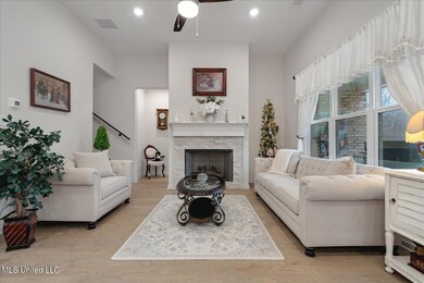 05-05-1904325mi-9626 Crape Myrtle Dr