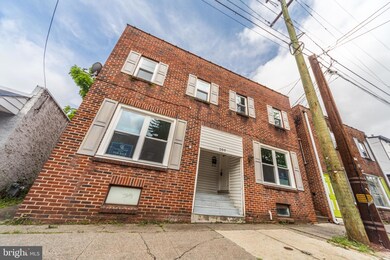 209 N York St, Pottstown, PA 19464 - photo 3