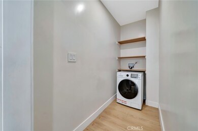 19434 Calvert St, Tarzana, CA 91335 - photo 6