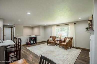 11_Living Room