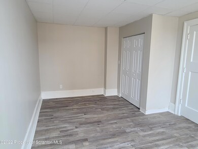 102 Delaware 3-B Ave, Olyphant, PA 18447 - photo 5