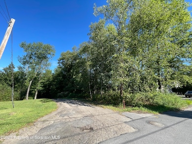 2932 Penman St, Scranton, PA 18505 - photo 3