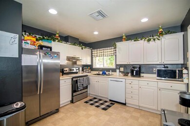 2206 W 17th St, Yuma, AZ 85364 - photo 7