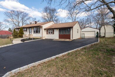 35 Lake Dr-4