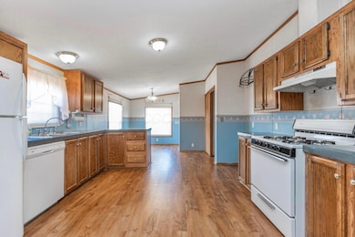 1570 E Main St unit 49, Lancaster, OH 43130 - photo 4