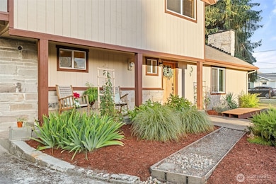 407 Leber St NE, Orting, WA 98360 - photo 2