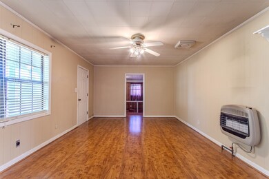 701 James K Polk St W, Clifton, TN 38425 - photo 5