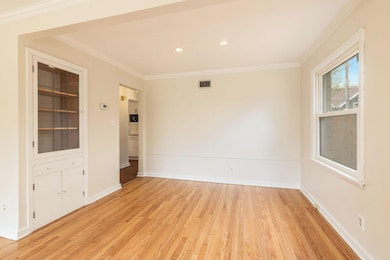 Built-ins & Crown Moulding