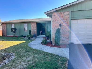 2103 W Hamilton Rd, Fort Wayne, IN 46819 - photo 2