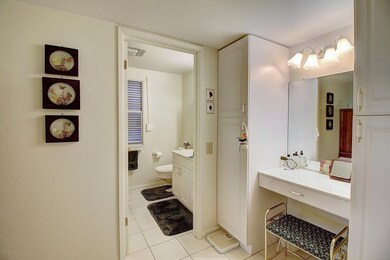 9703 W Cottonwood Dr, Sun City, AZ 85373 - photo 6