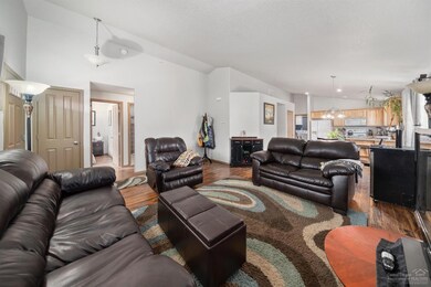 63305 Vogt Rd, Bend, OR 97701 - photo 3