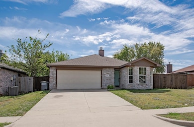 306 Lake Travis Dr, Wylie, TX 75098 - photo 2