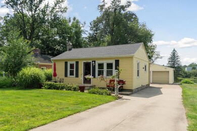 3832 Lovers Lane