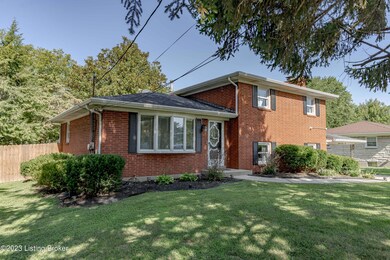 7806 Smyrna Pkwy, Louisville, KY 40228 - photo 4