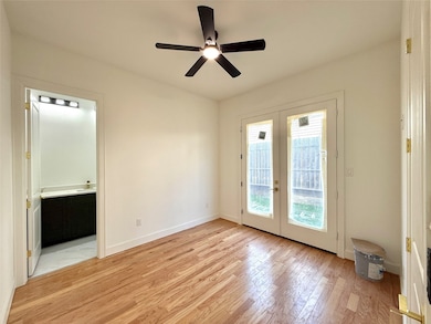 9426 Campbell Rd unit B, Houston, TX 77080 - photo 2