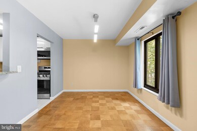 Woodlake Towers unit 319, Falls Church, VA 22044 - photo 3