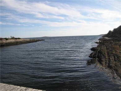 39 Leeman Rd, Orrs Island, ME 04066 - photo 3